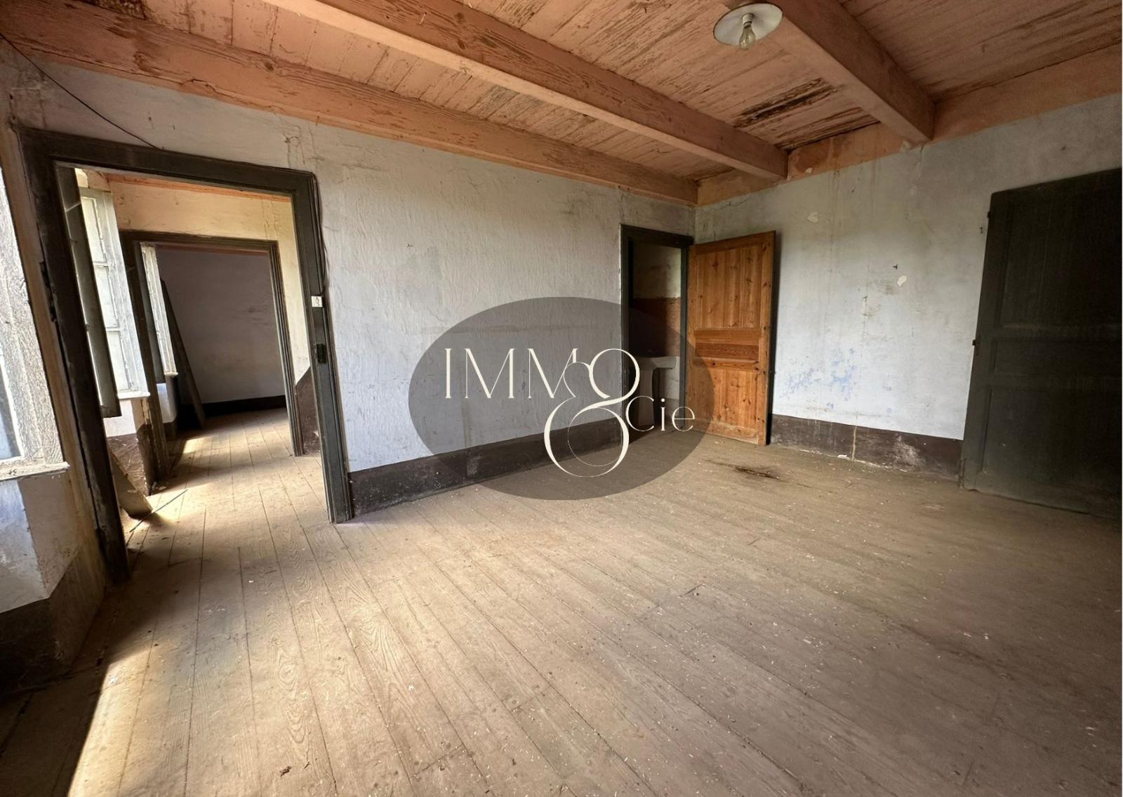 maison 10 pièces - POUSTHOMY