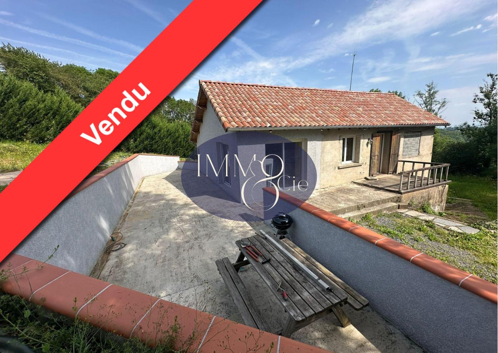 maison 6 pièces - CURVALLE